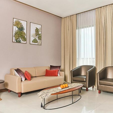 Le Premier Hotel Deltamas Cikarang Bilik gambar