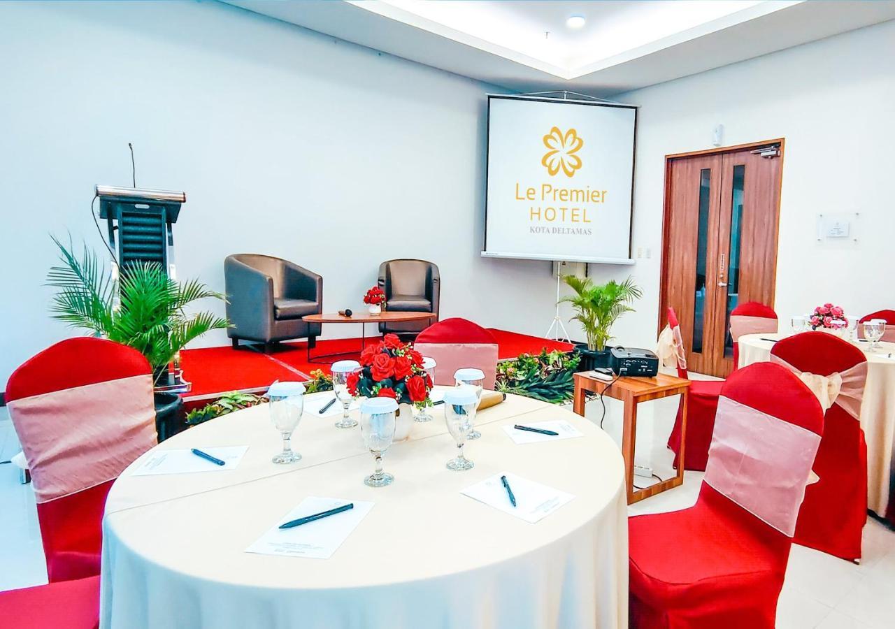 Le Premier Hotel Deltamas Cikarang Luaran gambar