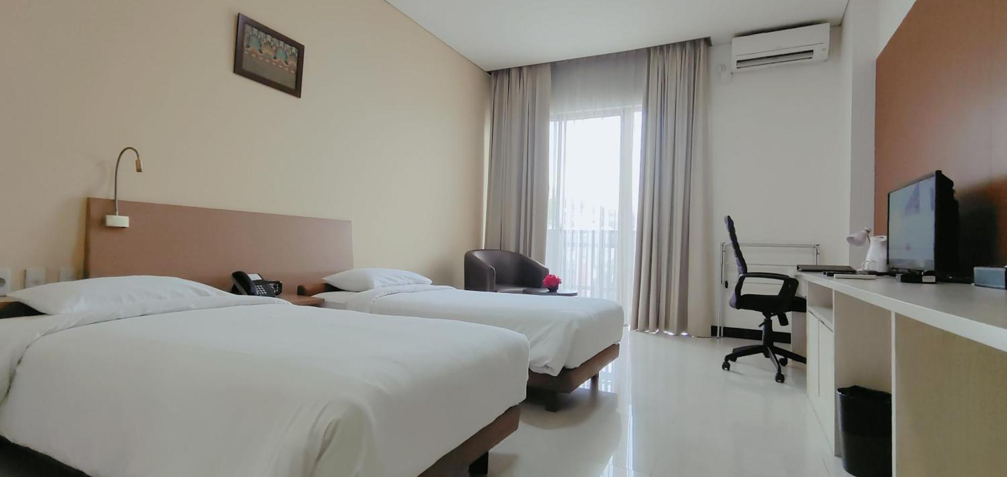 Le Premier Hotel Deltamas Cikarang Luaran gambar